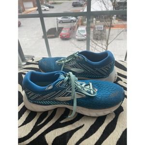 Brooks blue sneakers, size 7.5
